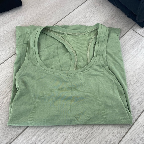lululemon swiftly tank green - Picture 2 of 2